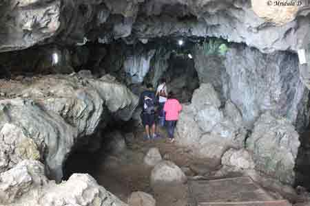 Mawsmai Cave 